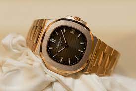Patek Philippe Nautilus 5711/1R – Rose Gold with Brown Dial (Premium Replica)