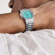 🕒 Patek Philippe Nautilus 5711/1A – Tiffany Blue Dial | Stainless Steel Icons